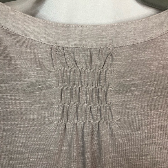 Retro-Ology Top Smocking Embroidered Sleeve Tabs to Roll Up Pull Over Super Soft - Picture 7 of 11